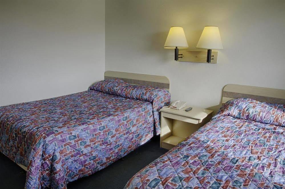 Rodeway Inn Florence - Cincinnati South Zewnętrze zdjęcie